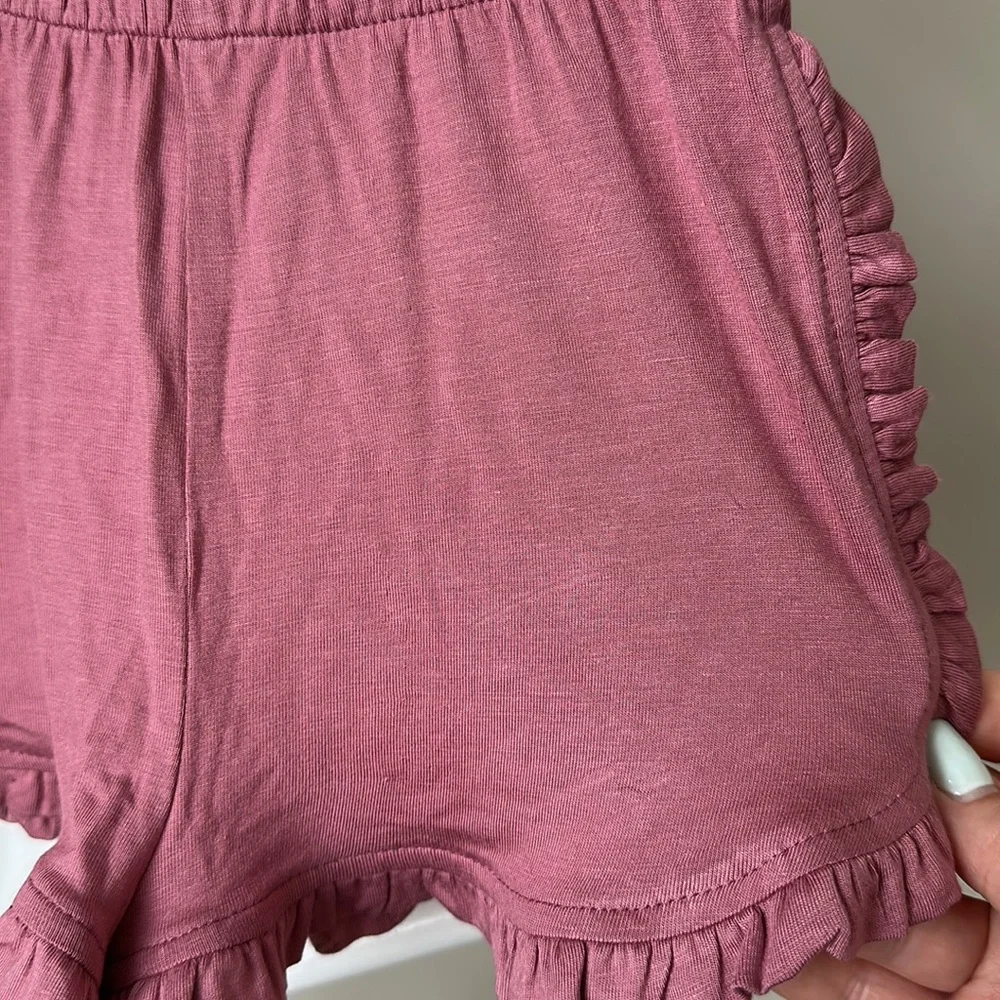 Kate Quinn Ruffle Tank & Track Shorts Set 2T - Picture 4 of 10